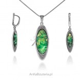 Silberschmuck mit grünem synthetischem Opal