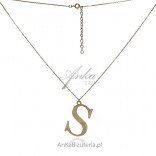 Modischer Silberschmuck Vergoldete Halskette mit dem Buchstaben S.