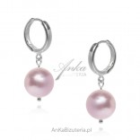 Silberne Ohrringe mit einer rosa Swarovski-Perle