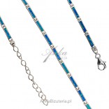 Silbernes Armband mit blauem Opal - ein schlichtes schickes Armband
