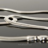 Silberkette aus Kaschmir mit einer Länge von 50 cm.