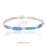 Schöner unvergleichlicher Schmuck - Silberarmband mit blauem Opal.