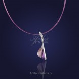 Eine schicke Silberkette mit einem schönen lila Amethyst und einem Bergkristall.