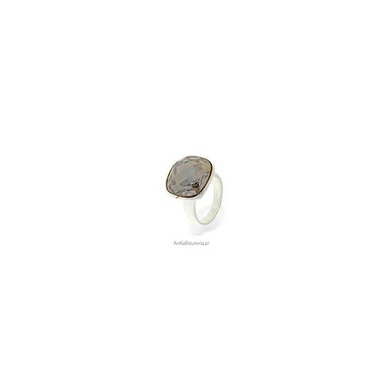Biżuteria z kamieniami szlachetnymi - srebrny pierścionek z opalem -UNIKAT 15